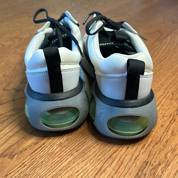 Nike Air Max 2021 Shoes - Picture 3 of 6